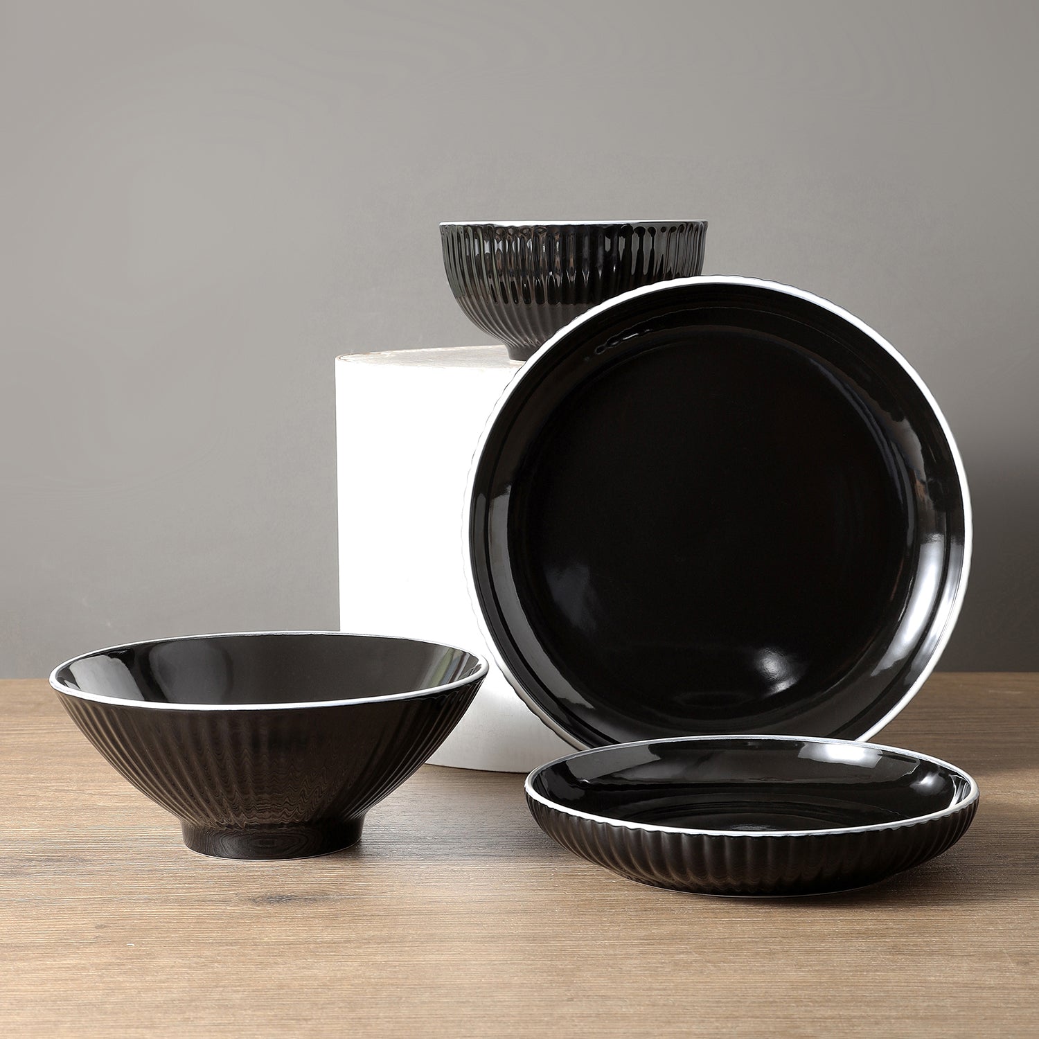 mercvo mercvoware Dinnerware mercvo in Black - Coastal Modern Design, Service for 4 or 8, Versatile Sizes & Elegant Features