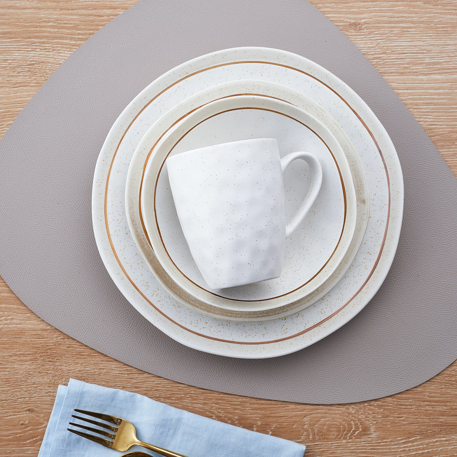mercvo Porcelain Dinnerware mercvo - White: Elegant Gold - Trimmed Ceramic mercvo for 4 or 8, Ideal for Daily Use & Special Occasions