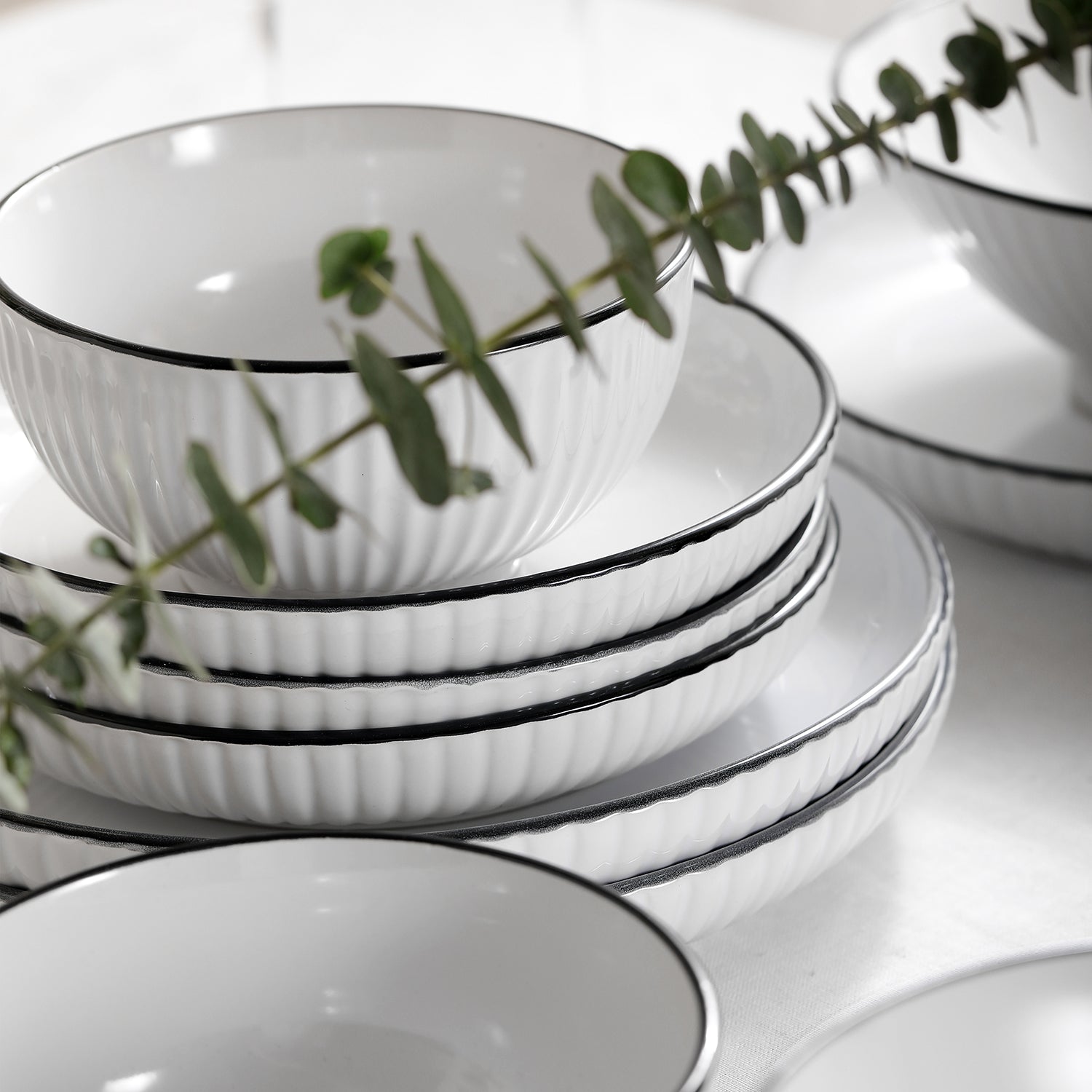 mercvo mercvoware Dinnerware mercvo - White: High - Quality Ceramic, Minimalist Design for 4 or 8, Ideal for All Occasions
