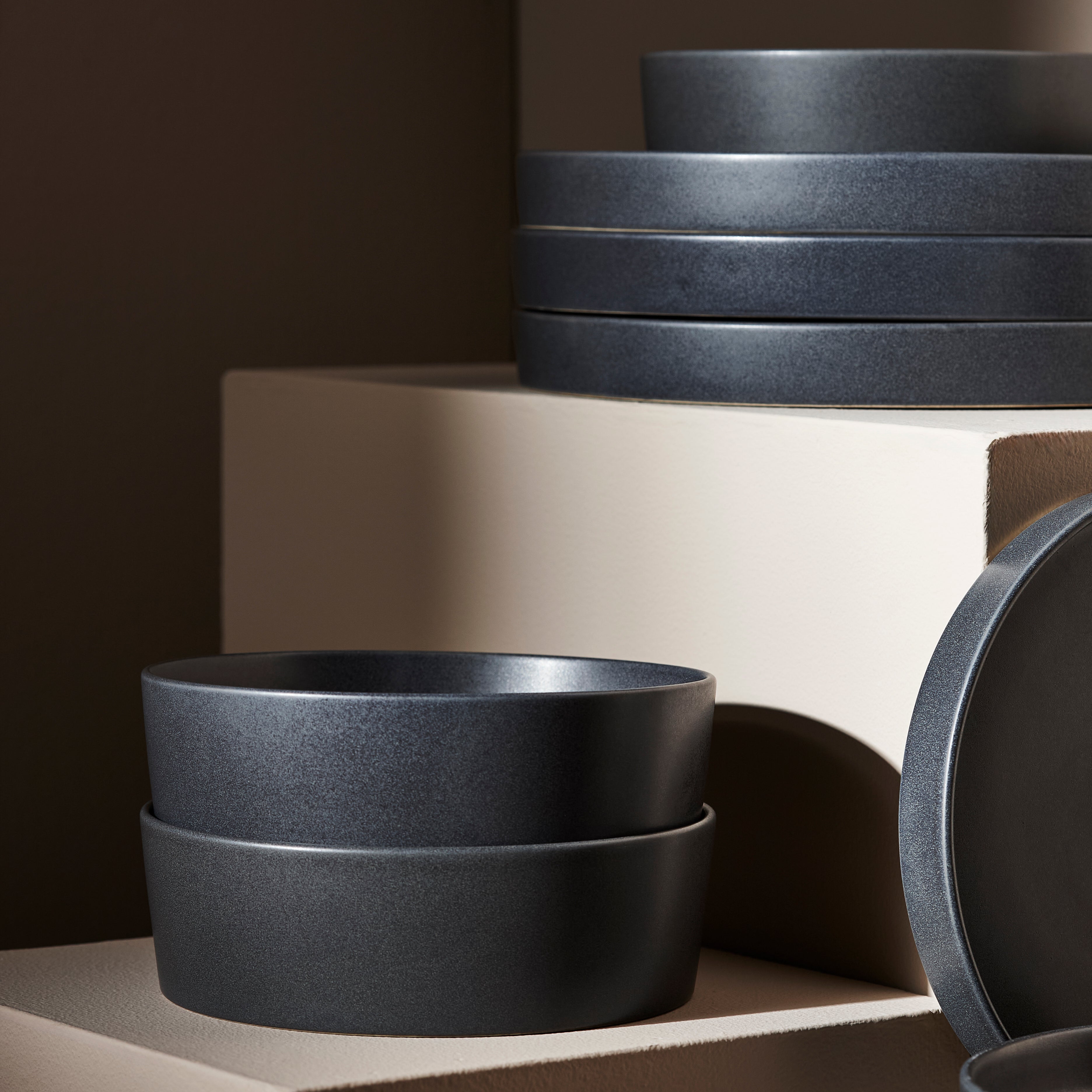 mercvo mercvoware Dinnerware mercvo in Charcoal - Matte Finish, Nesting Design, Service for 4 or 8 - Ideal for Modern Kitchens