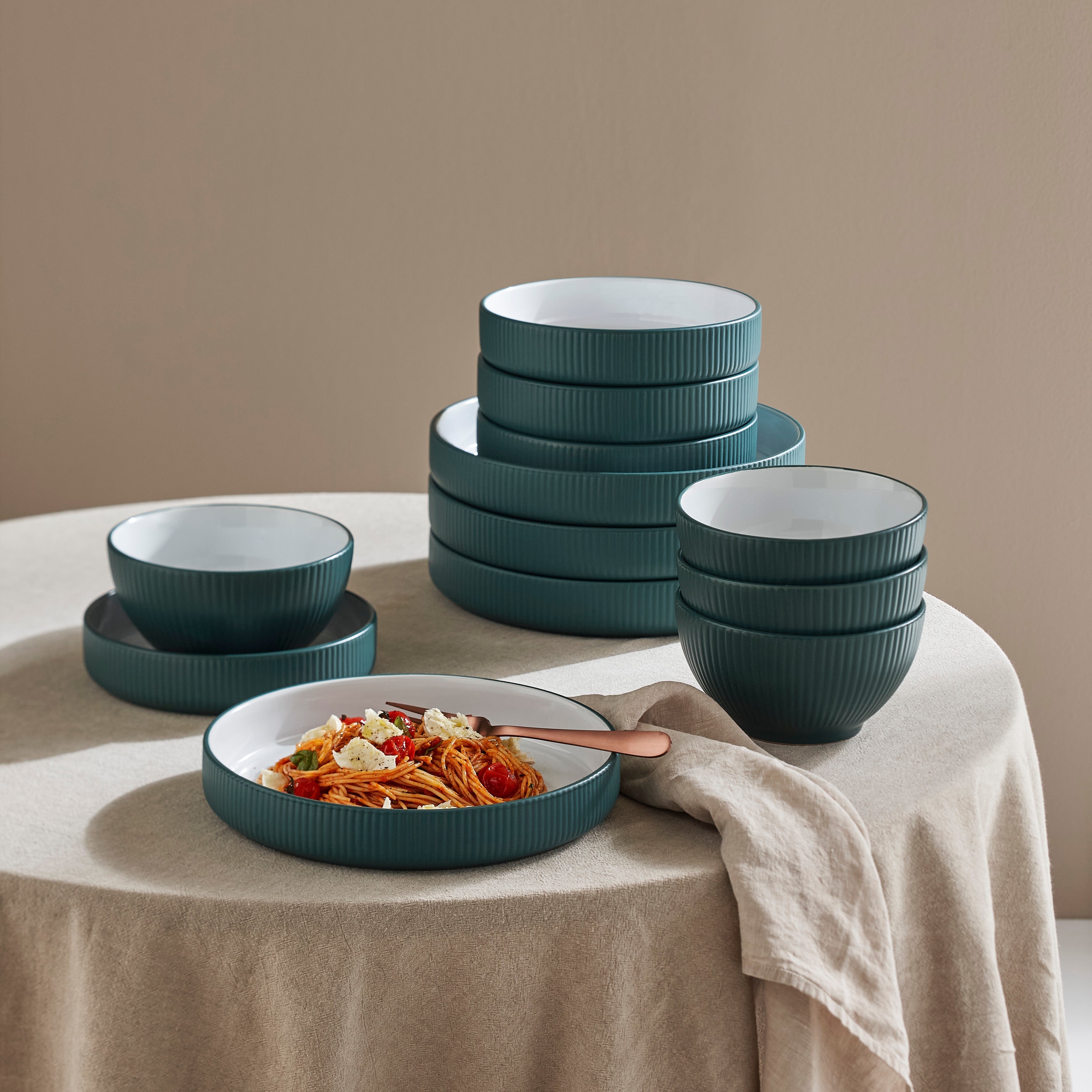 mercvosso mercvoware Dinnerware mercvo in Green/White - Ideal for 4 or 8, High - Quality Ceramic with Striking Design