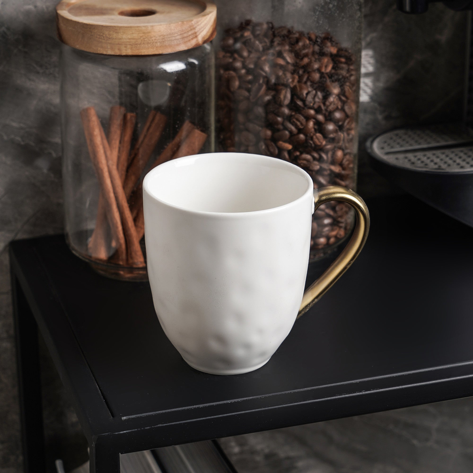 mercvo Porcelain Mug - White: 4 - Piece mercvo with Gold Handle, Textured Design for Hot Beverages and Decor