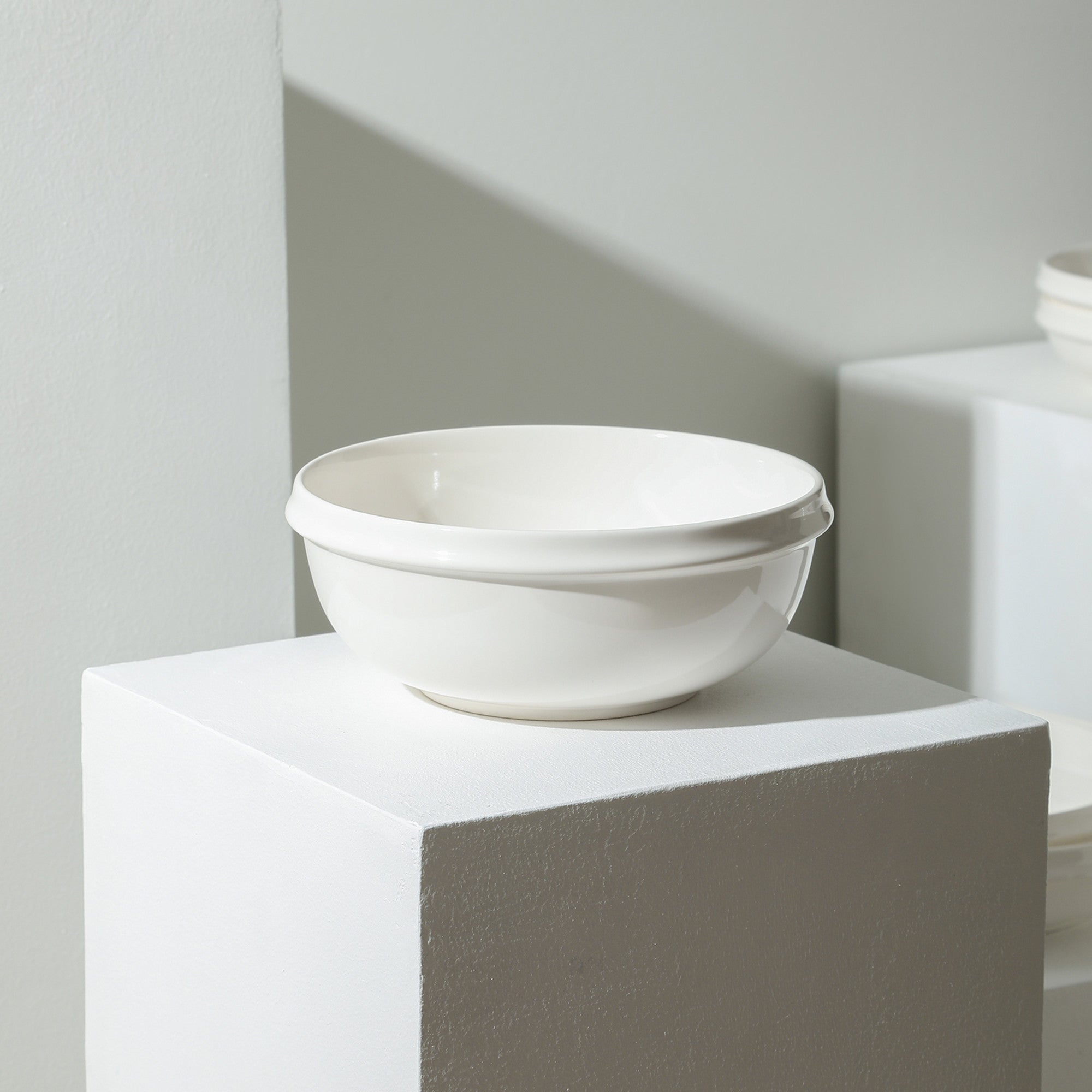 mercvo Porcelain Bowl - White: A Versatile, High - Quality Dining Essential with Stackable Design and Unique Rim Detail