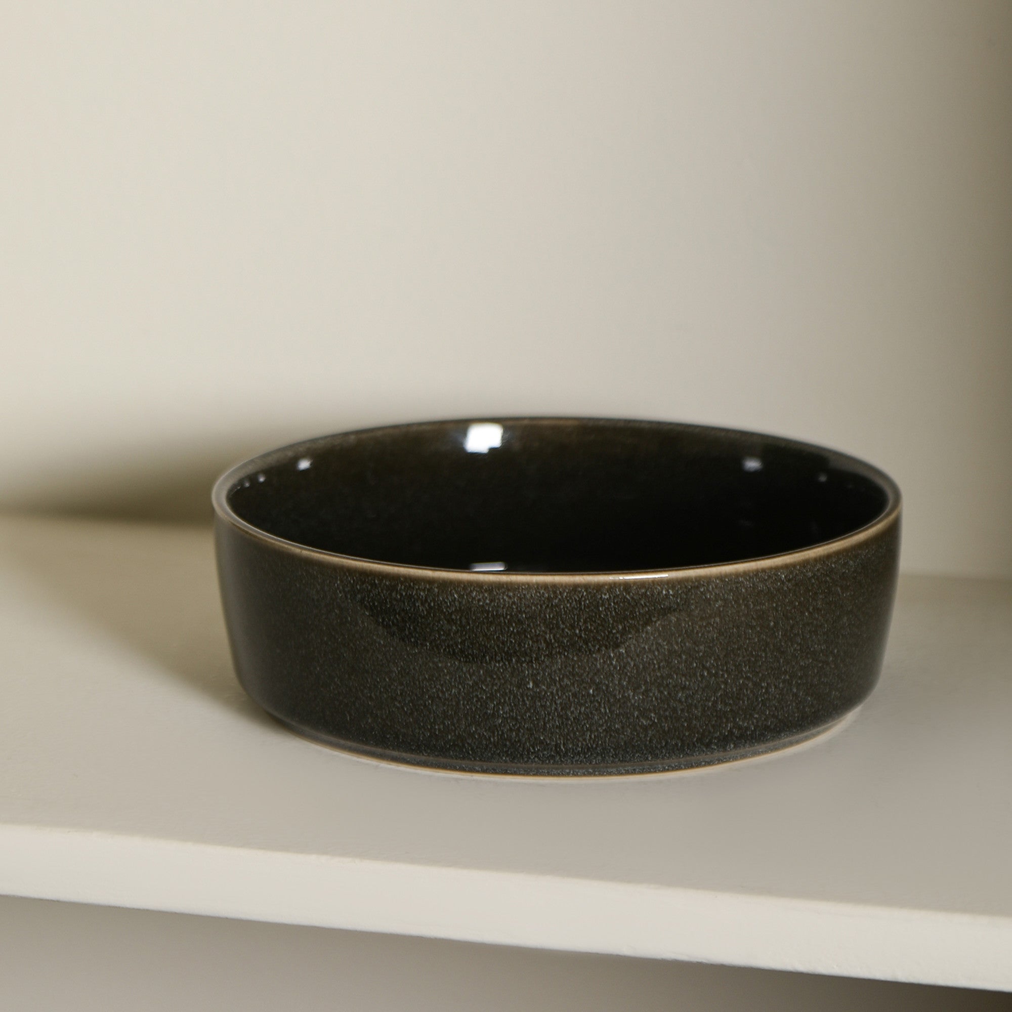 mercvo mercvoware Pasta Bowl - Charcoal Grey | mercvo of Ceramic Bowls with Speckled Exterior, Black Interior, and Modern Design for Versatile Food Serving and Decor