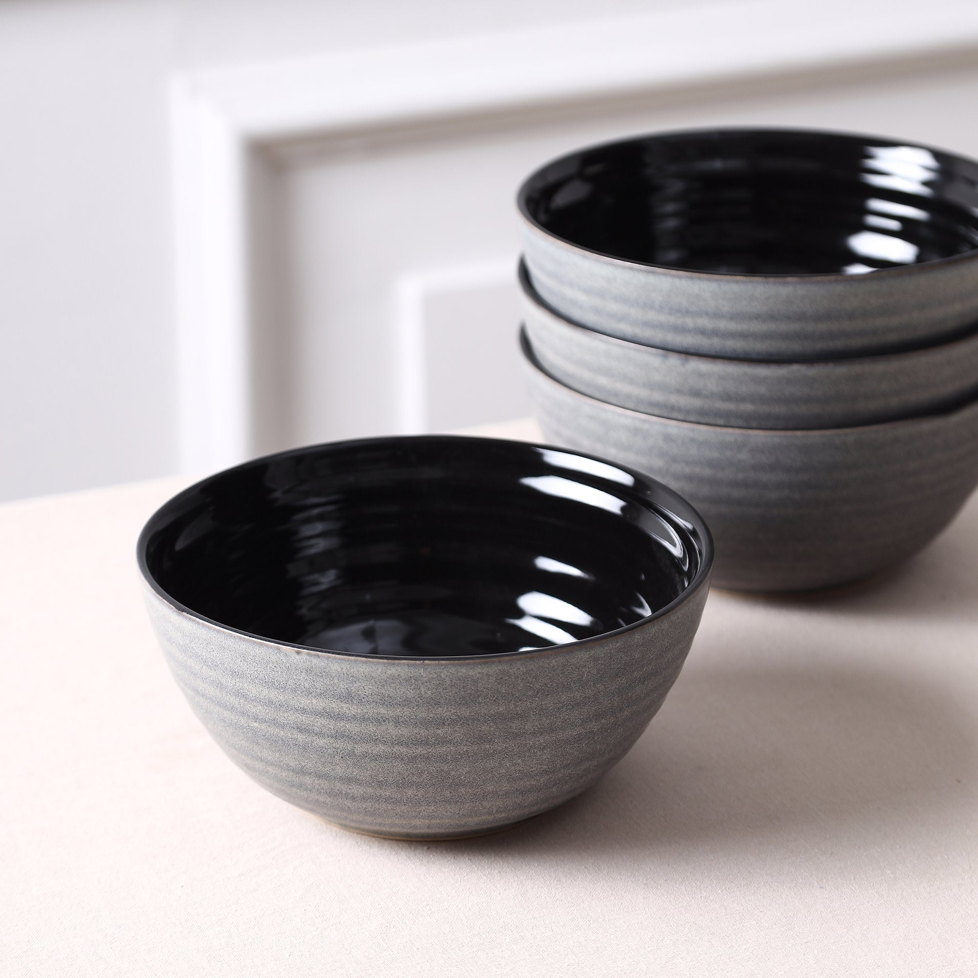 mercvo mercvoware Bowl - Black mercvo of 4: High - Quality Ceramic Dinnerware with Modern - Rustic Design, Microwave & Dishwasher Safe