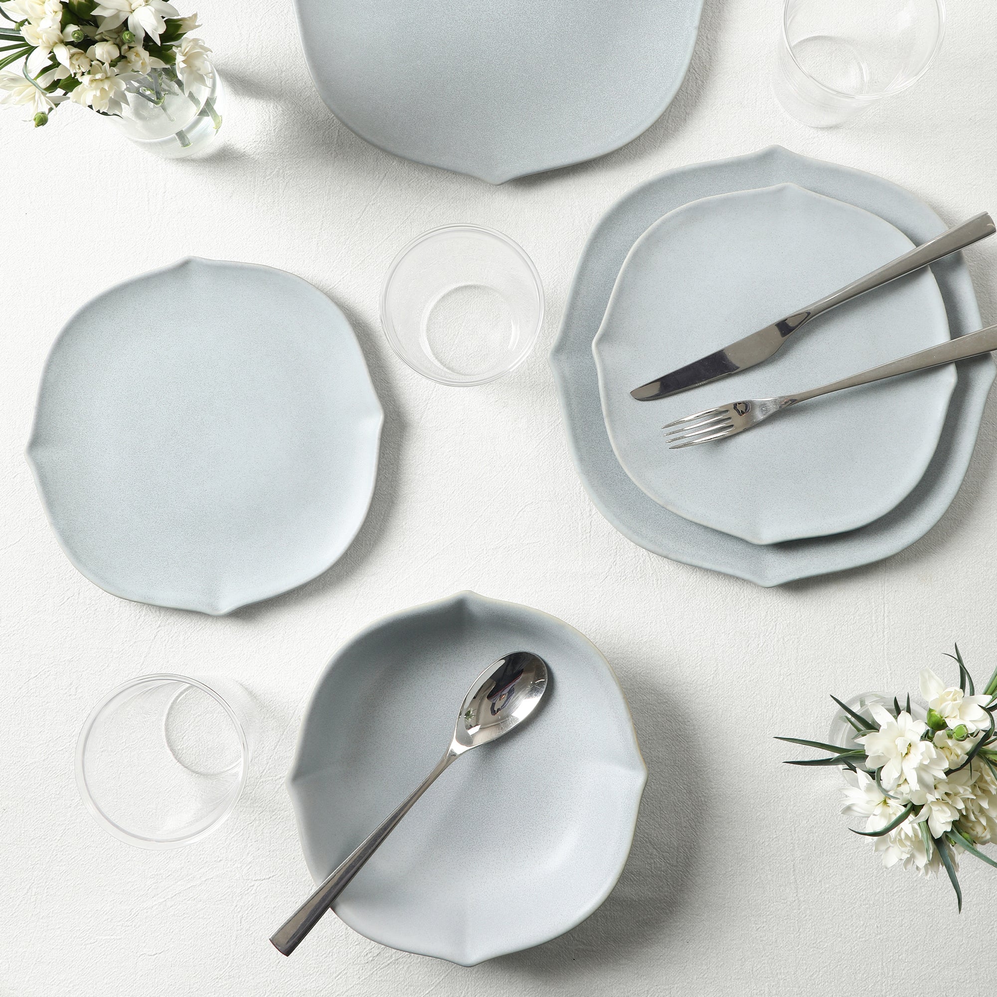 mercvo mercvoware & Borosilicate Glass Dinnerware mercvo in Light Blue - Service for 4 or 8, Ideal for All Occasions