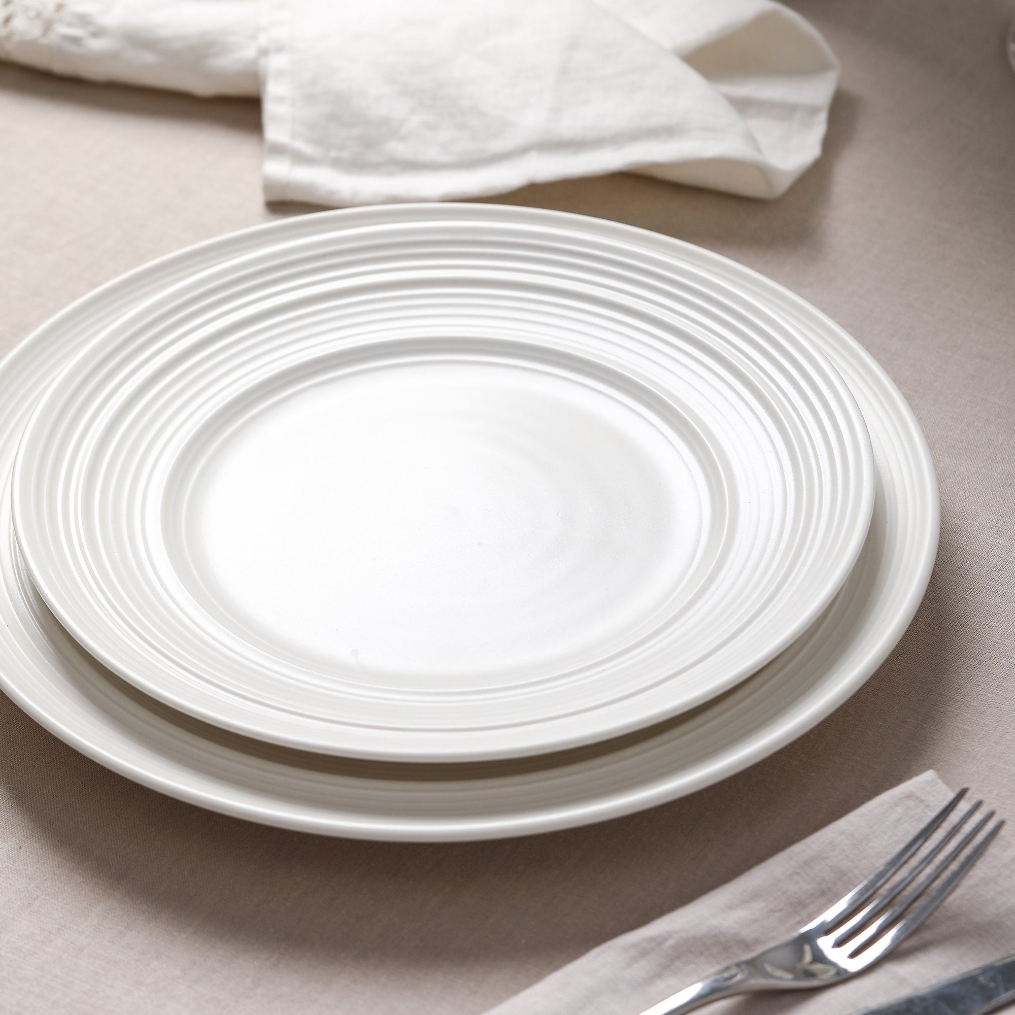 mercvo mercvoware Dinnerware mercvo in Beige - Service for 4 or 8, Stackable, Ideal for All Occasions