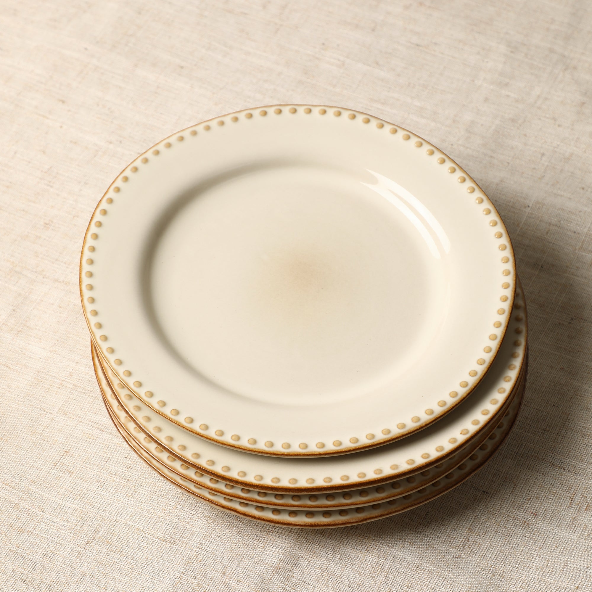 mercvo mercvoware Salad Plate mercvo - Cream: High - Quality Ceramic Dinnerware with Decorative Dot Pattern, Service for 4 or 8