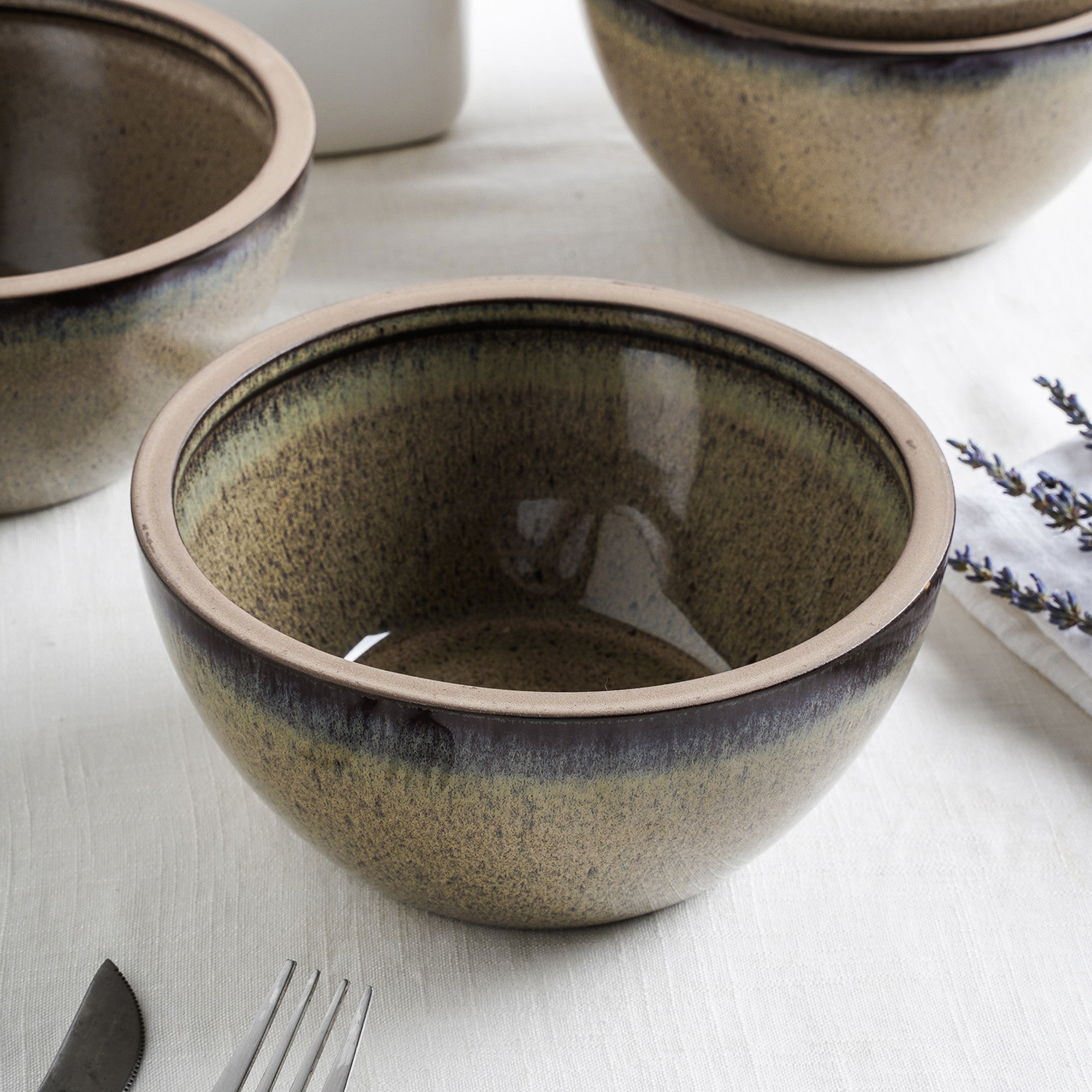 mercvo mercvoware Bowl mercvo - 4 Piece Green And Beige Ceramic Nesting Bowls for Year - Round Dining and Decor