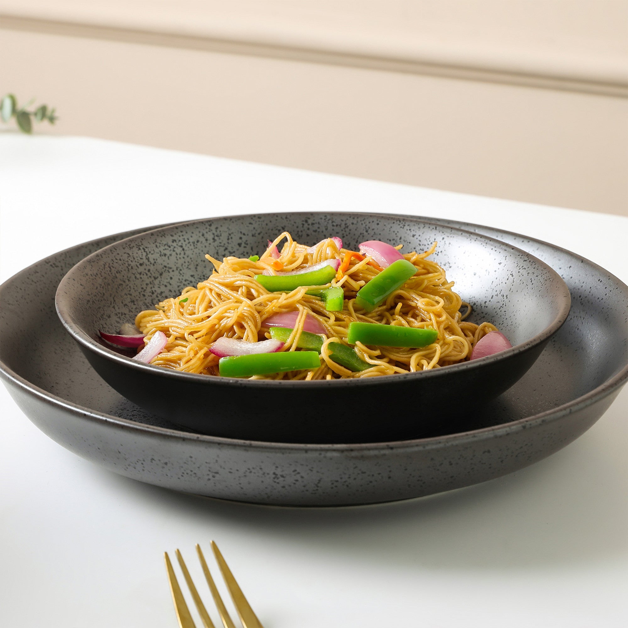 mercvo Porcelain Service Bowl mercvo - Metallic Grey: 3 - Piece Ceramic/mercvoware Dinnerware with Nesting Design, Speckled Finish for Versatile Dining and Space - Saving Storage