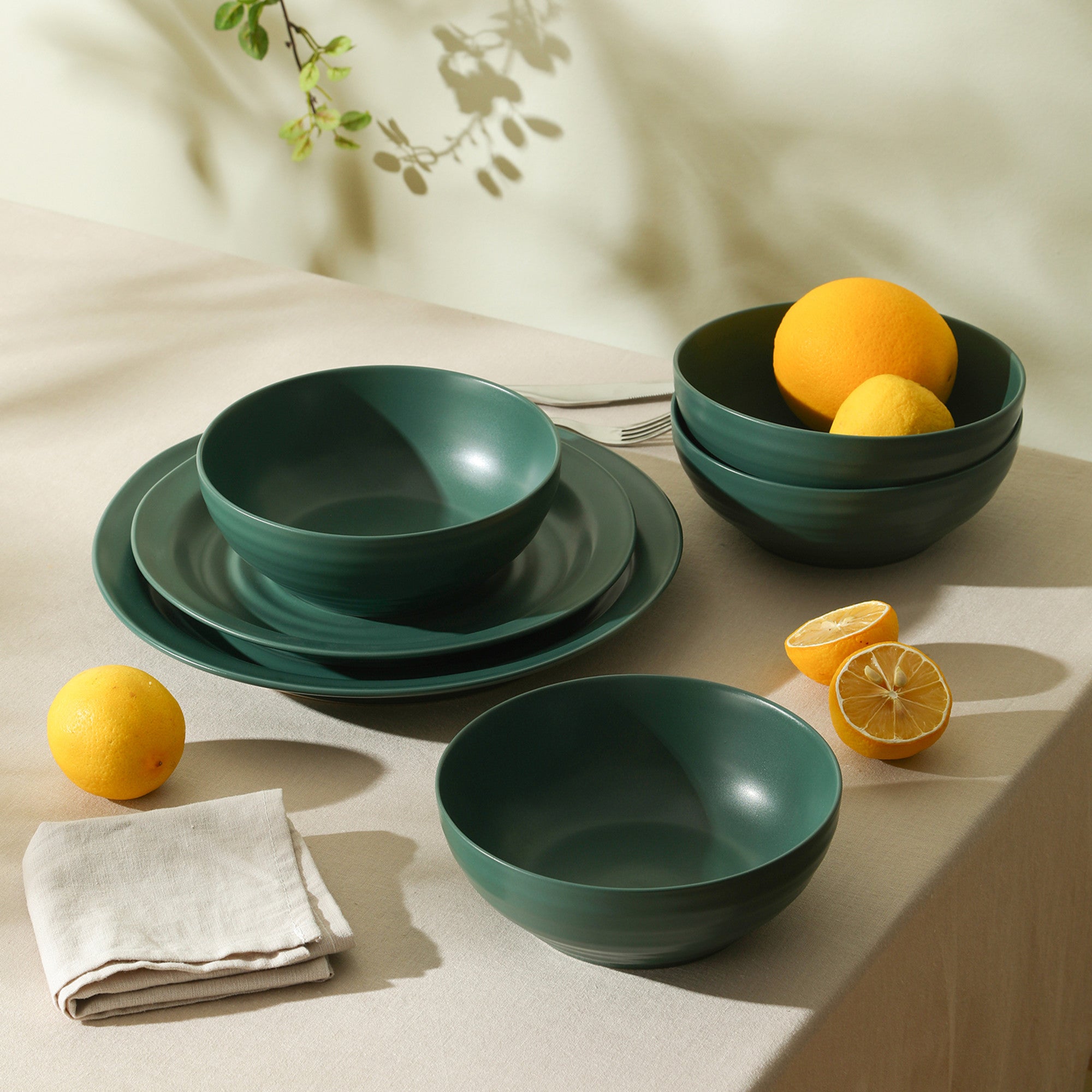 mercvo mercvoware Dinnerware mercvo with Cereal Bowls in Green - Service for 4 or 8, Durable Ceramic, Stackable, Ideal for Daily Use and Hosting
