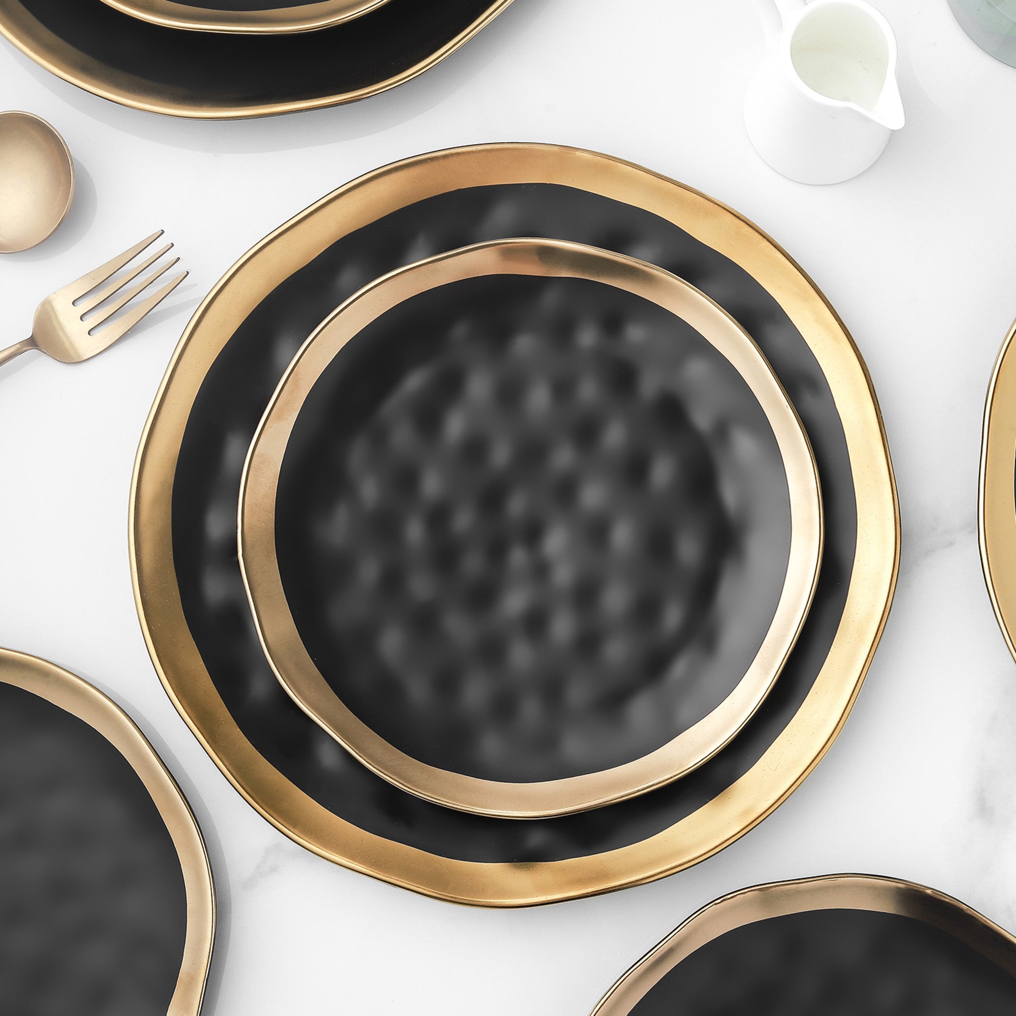 mercvo Porcelain Dinner Plate - Black: 10 - 12 Inch mercvo with Gold Rim, Stackable & Ideal for Any Meal