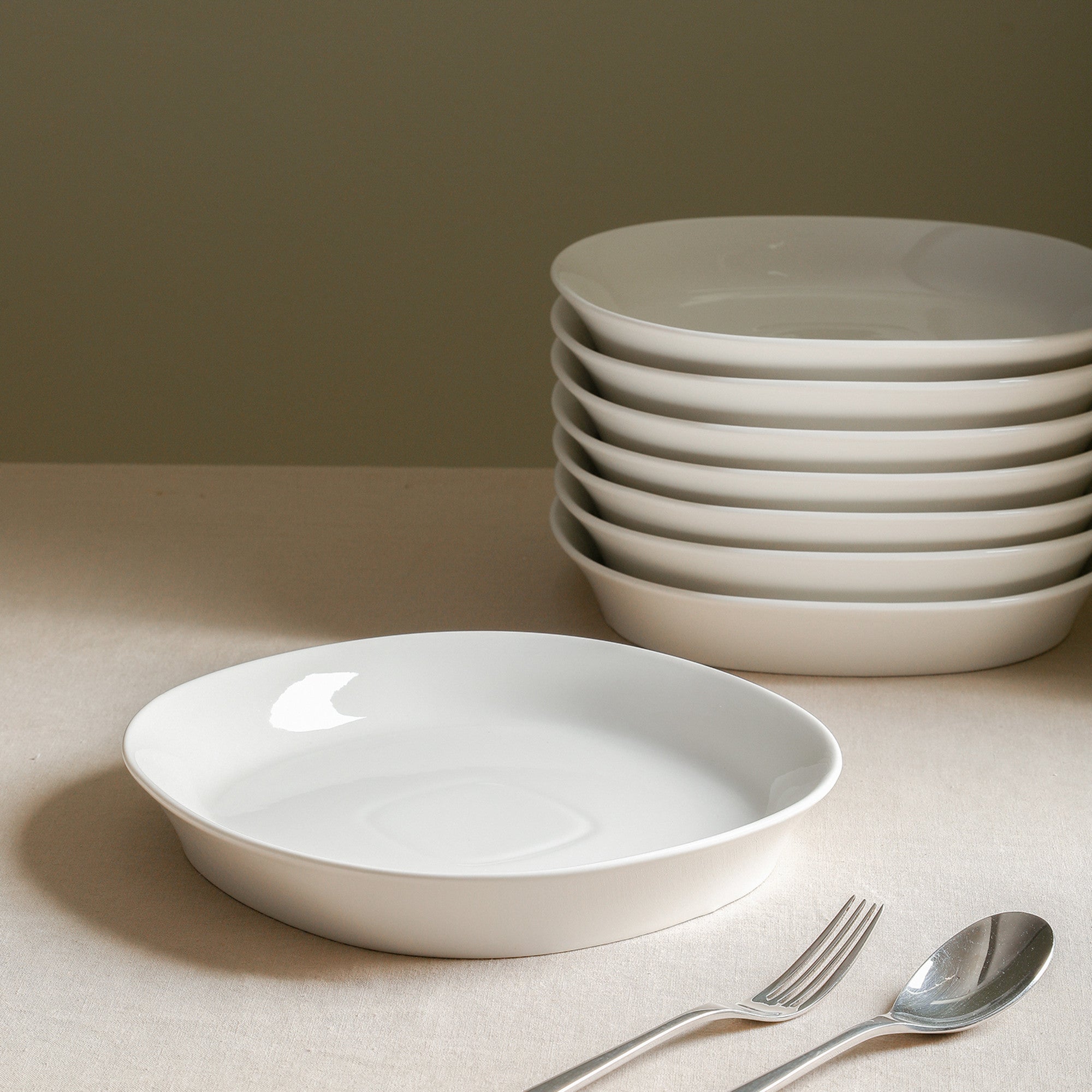 mercvo Porcelain Pasta Bowl - White: High - Quality, Minimalist Dinner Plates for Versatile Dining