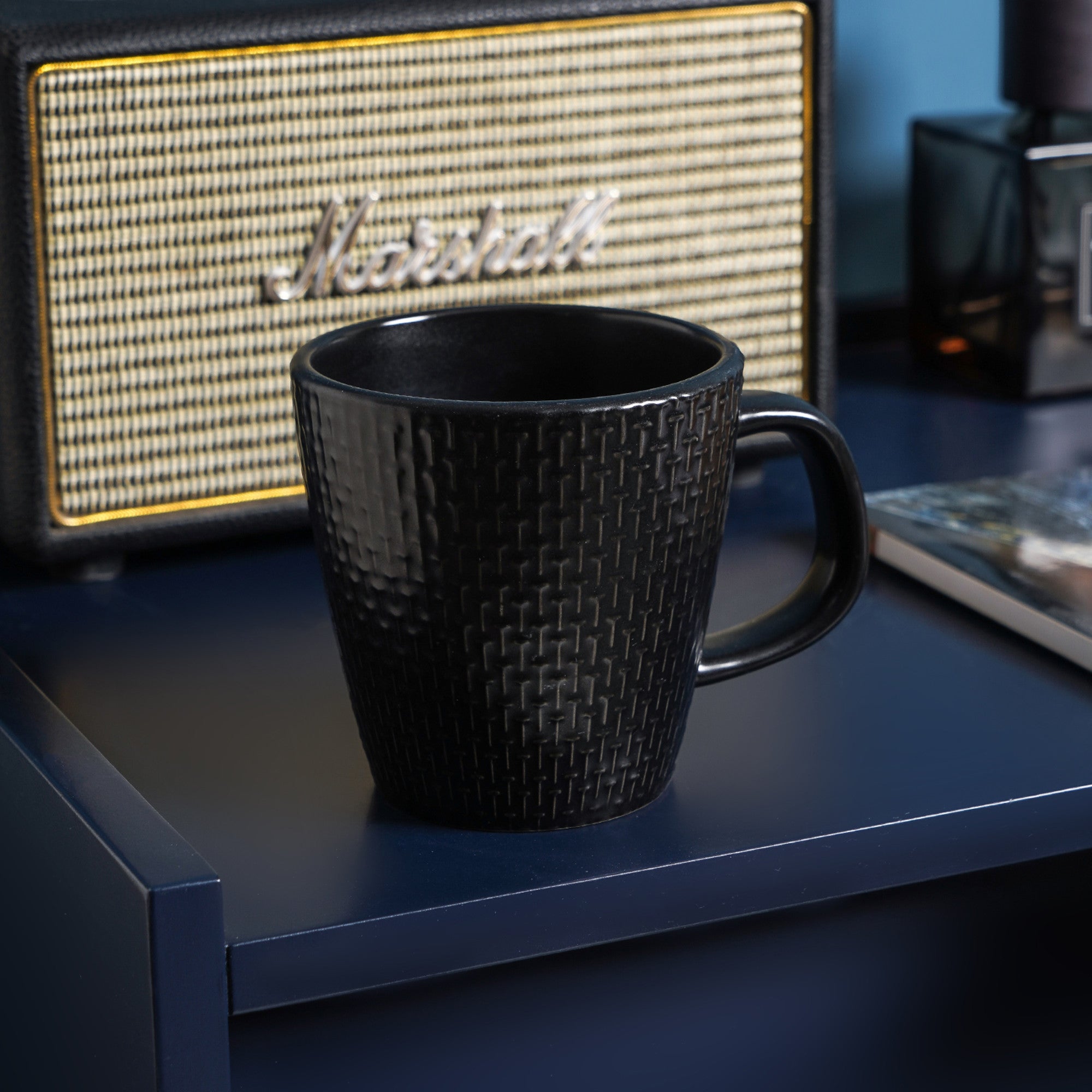 mercvo mercvoware Mug - Black mercvo of 4: Medium - to - Large Ceramic Mugs with Embossed Design, Dishwasher & Microwave Safe