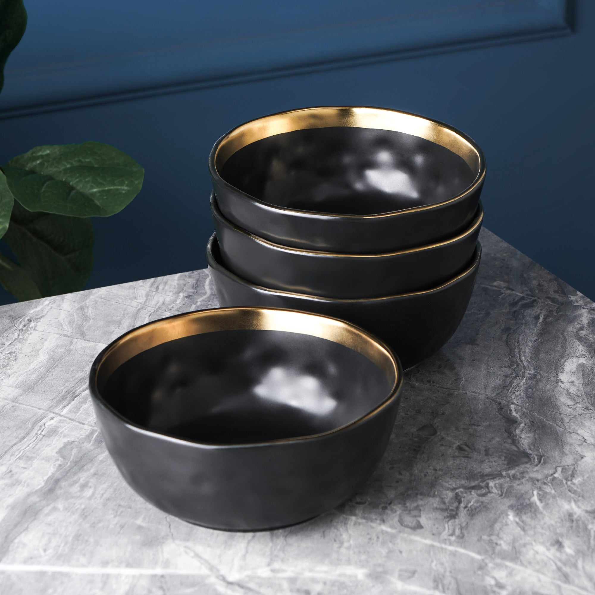 mercvo Porcelain Bowl - Black: mercvo of 4 Decorative Nesting Bowls with Gold Rim for Stylish Dining and Storage