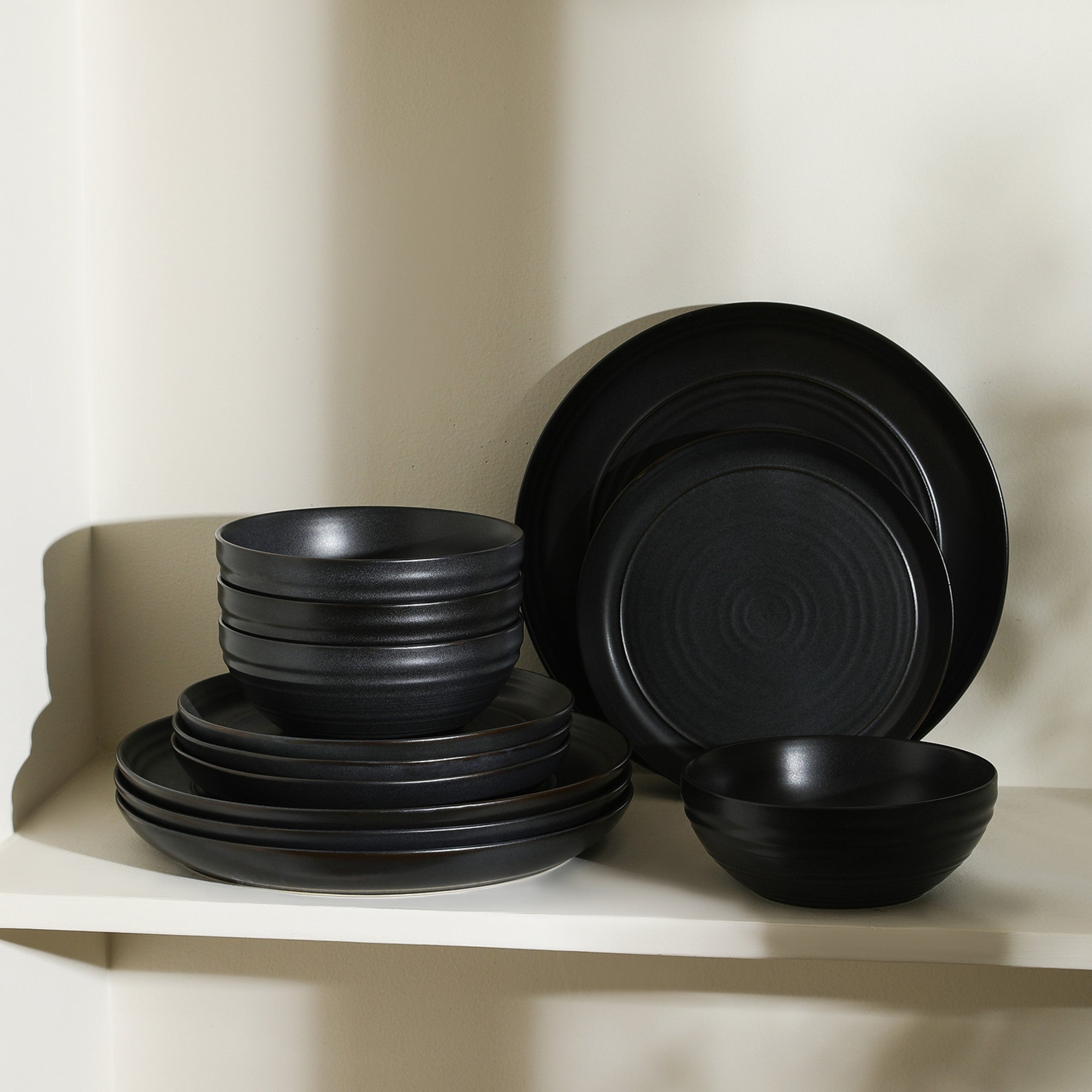 mercvo mercvoware Dinnerware mercvo - Black: A Durable, Stylish & Functional 12/24 - Piece mercvo for Service of 4 or 8