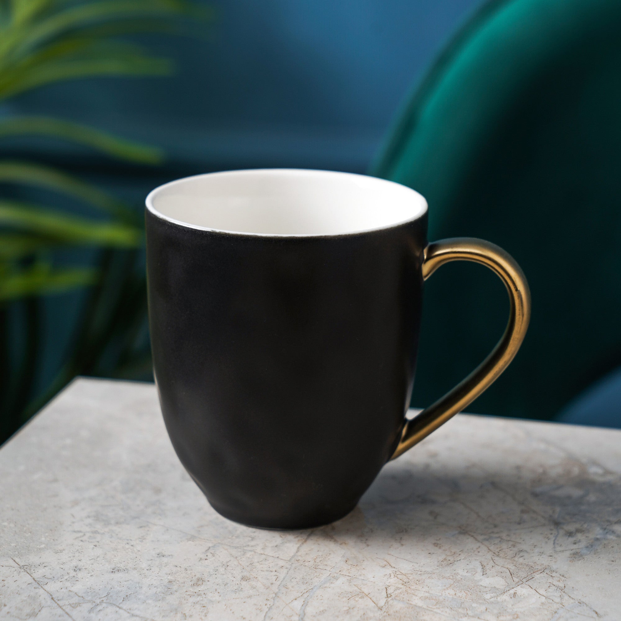 mercvo Porcelain Mug - Black: 12 - 16 oz Ceramic Mug with Gold - Plated Handle, mercvo of 4 for Stylish Beverage Enjoyment
